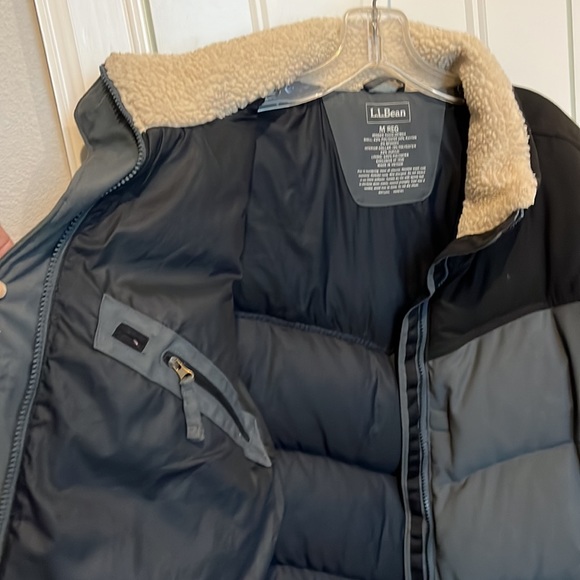 L.L. Bean winter jacket, size Medium, very warm! - Picture 2 of 4